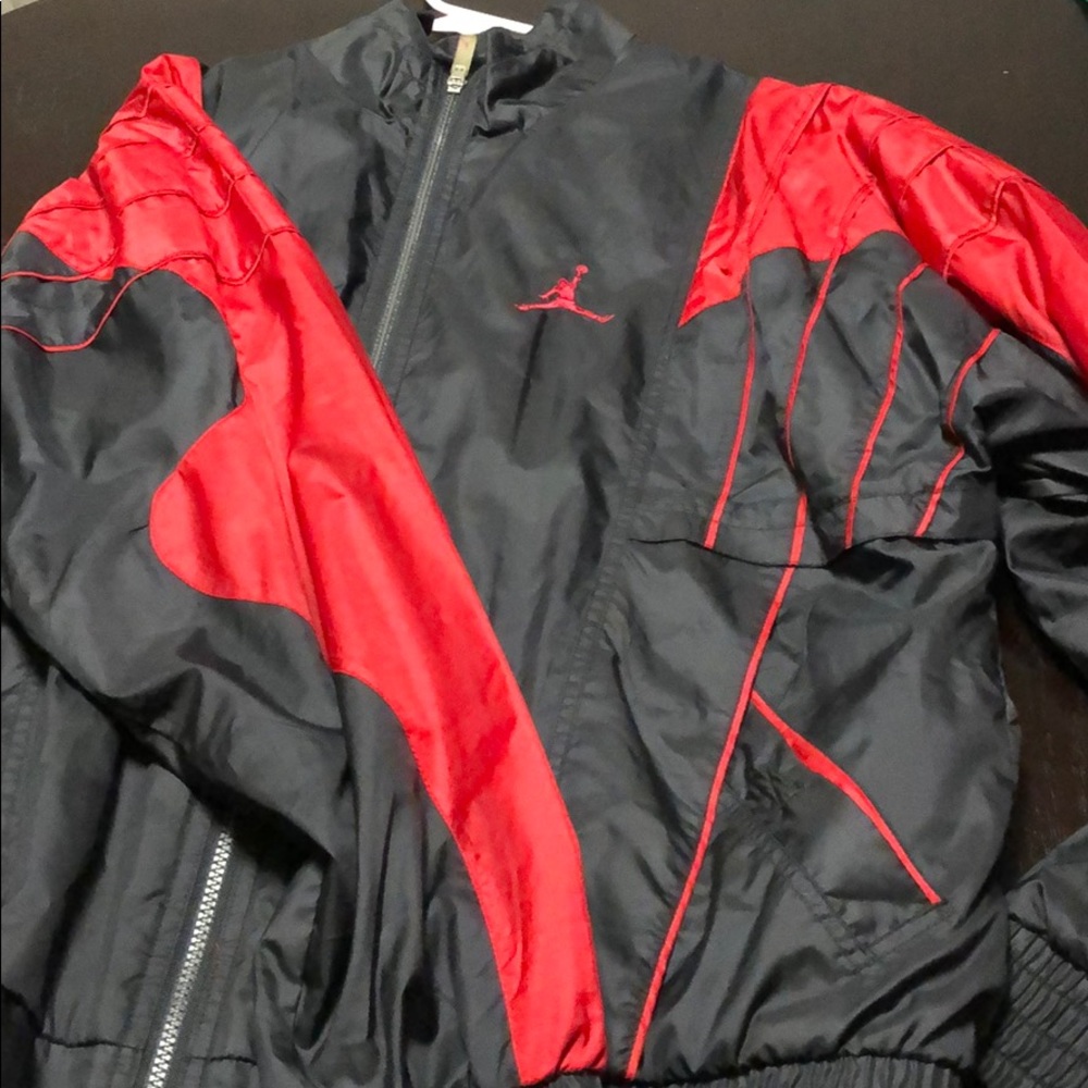 Jordan retro jacket windbreaker/zip up
